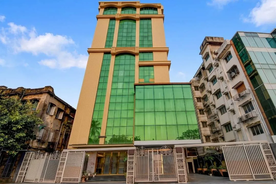 FACADE 2