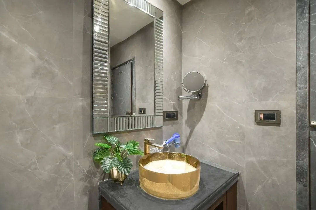 Washroom 5